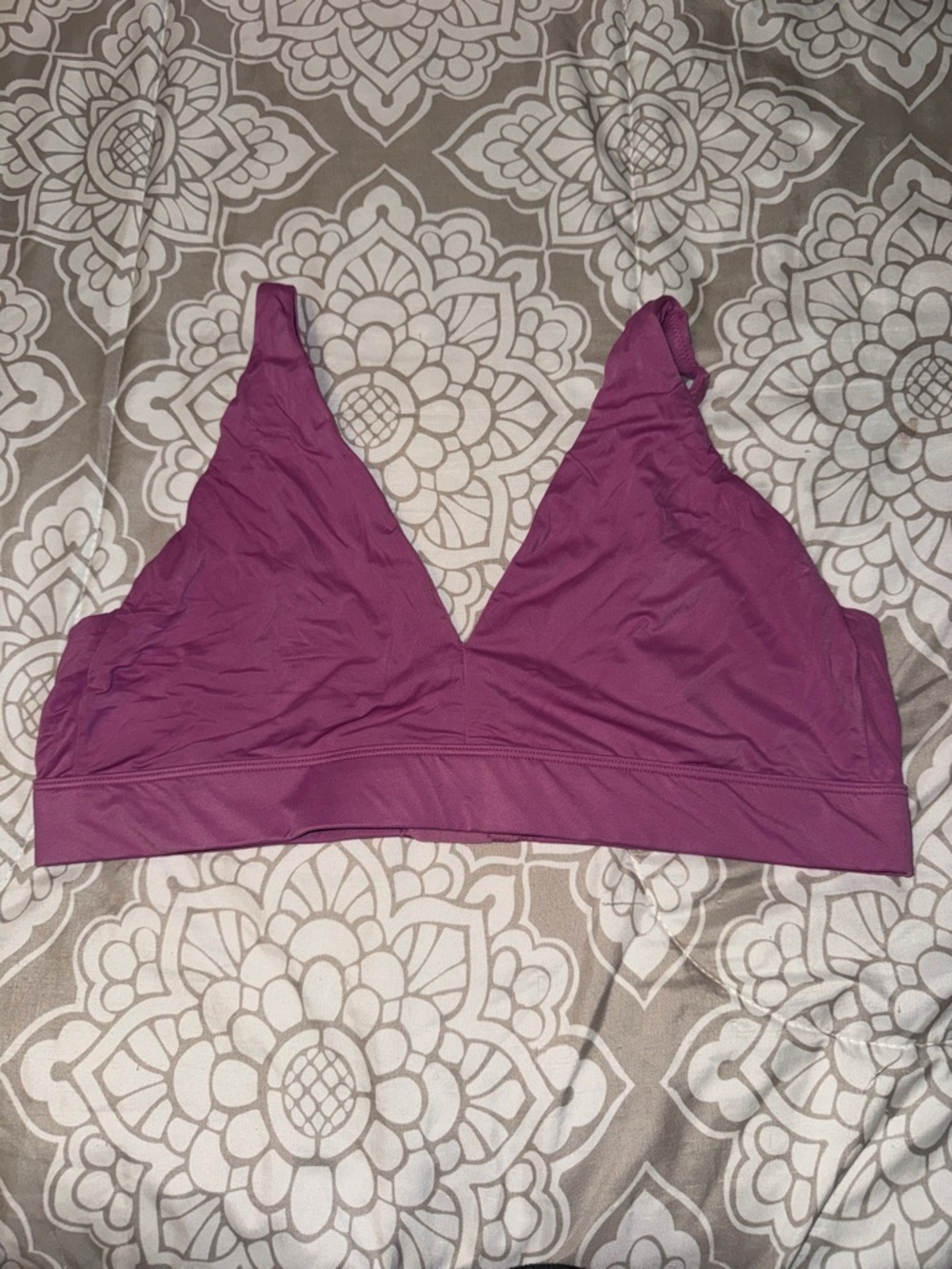 Joyspun Wireless V-Neck Bralette in Purple. Size XXL